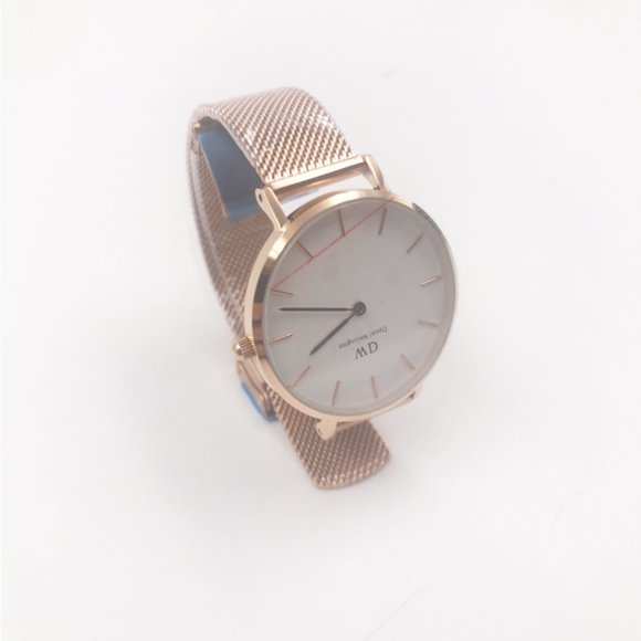 D W Watch women,B36R8, Rose gold, 32 mm case mesh Band**WR30M. main image 5